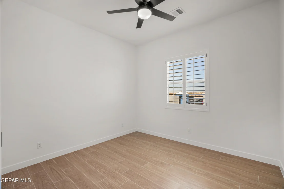 Photo of 15052 Laura Lane