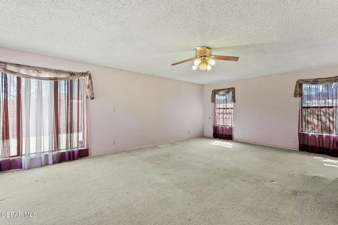 Photo of 1868 Tom Bolt Drive