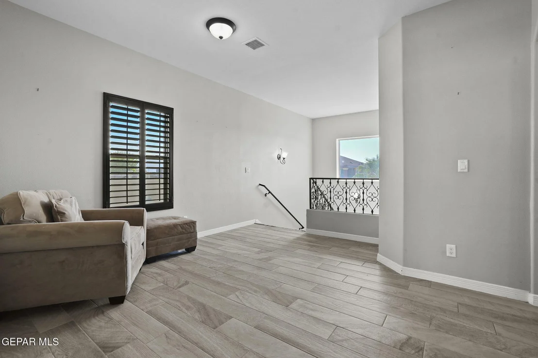 Photo of 3137 RED CREEK