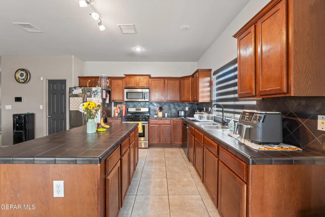 Photo of 6829 STEFFERS Lane