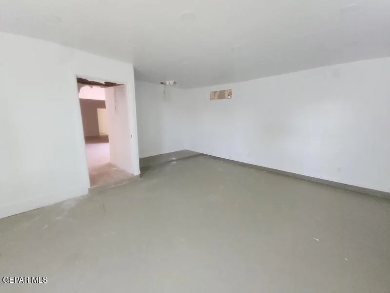 Photo of 129 SERRANIA Drive