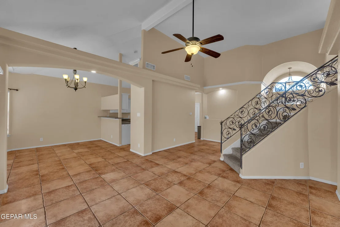Photo of 6358 FRANKLIN VIEW Drive