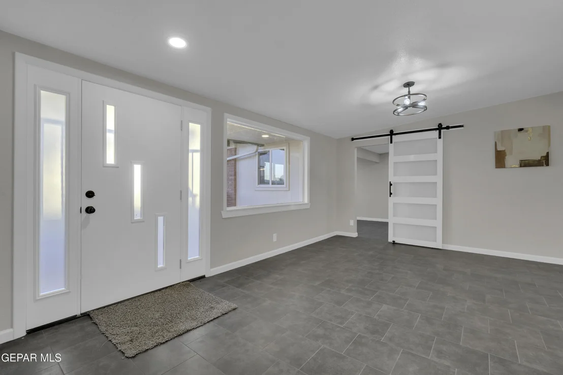 Photo of 7125 BANANA TREE Lane