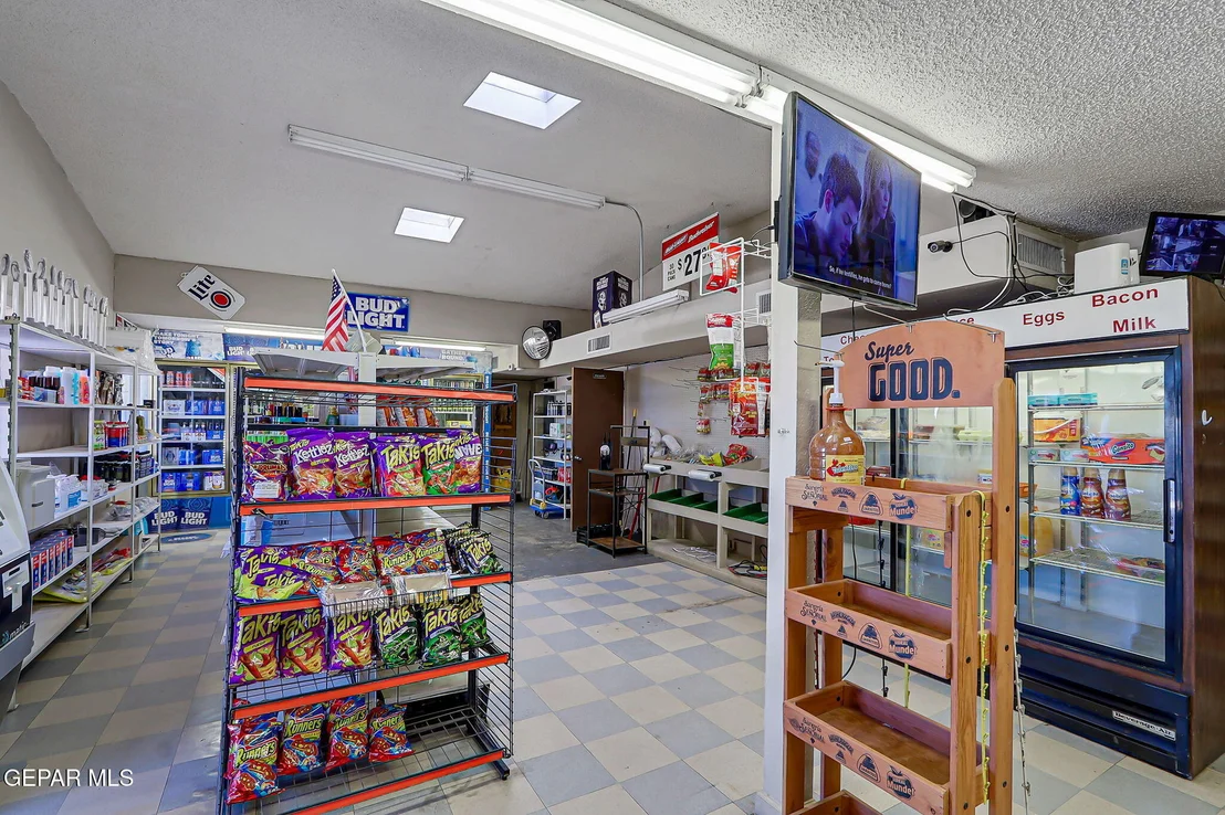 Photo of 15972 N Horizon Boulevard