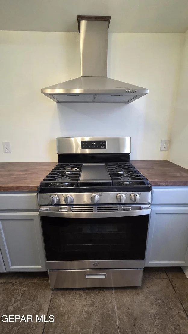Photo of 204 CLARISA Lane