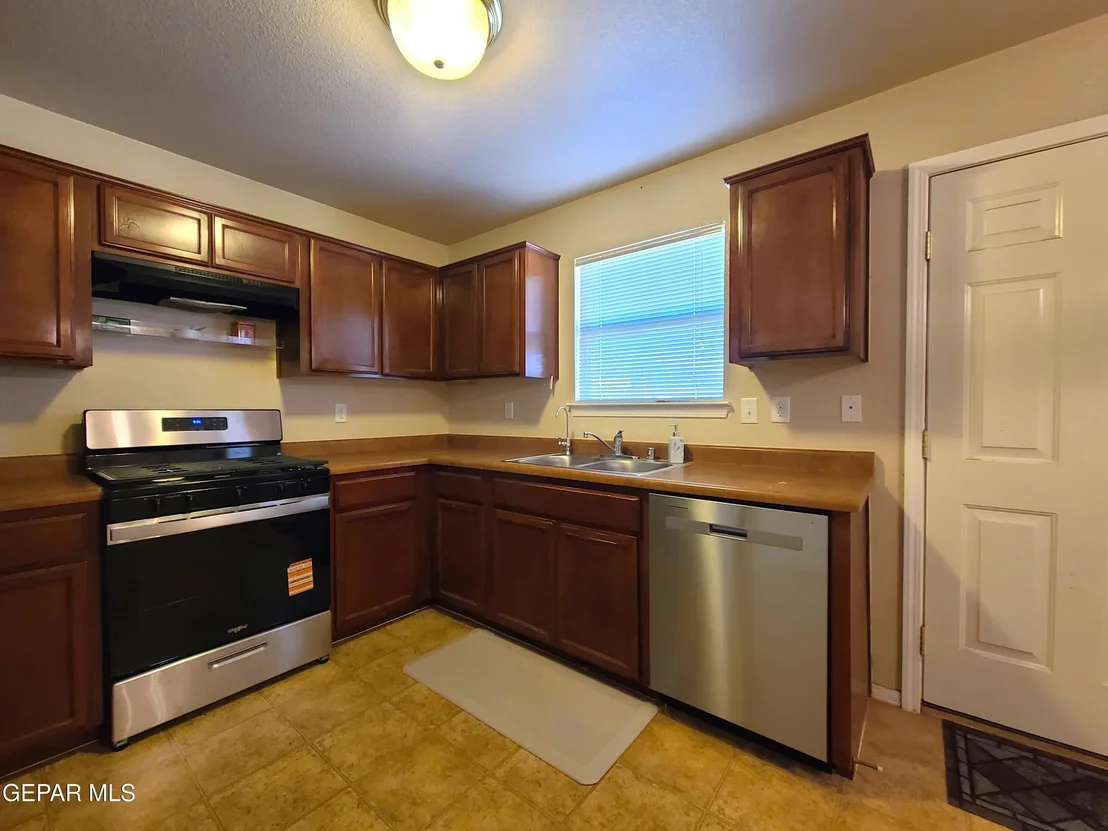 Photo of 11661 OCHRE BLUFF Lane