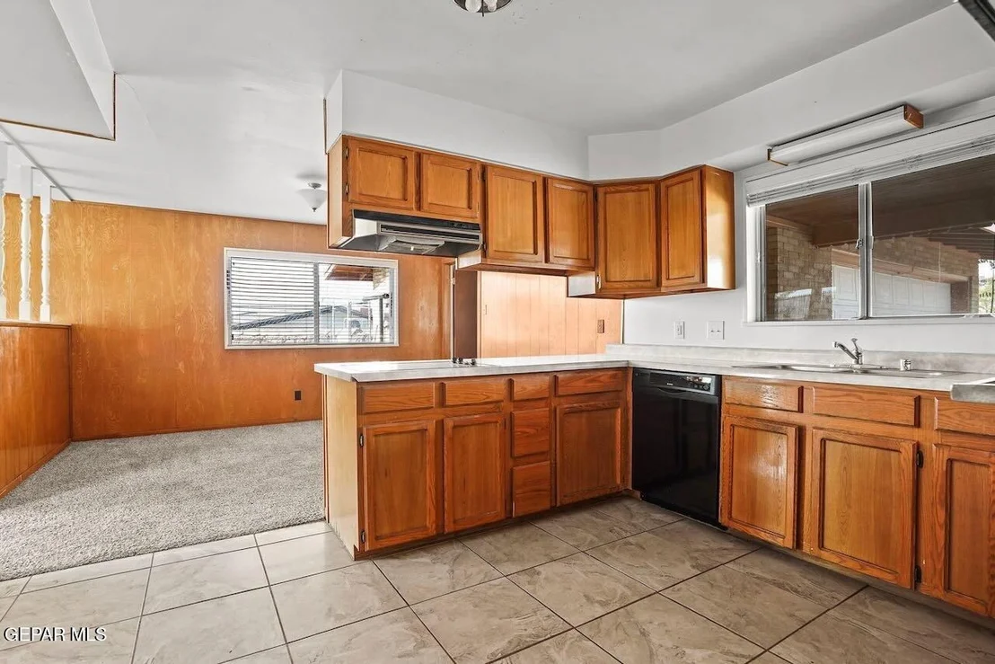 Photo of 4208 HAMPSHIRE Lane