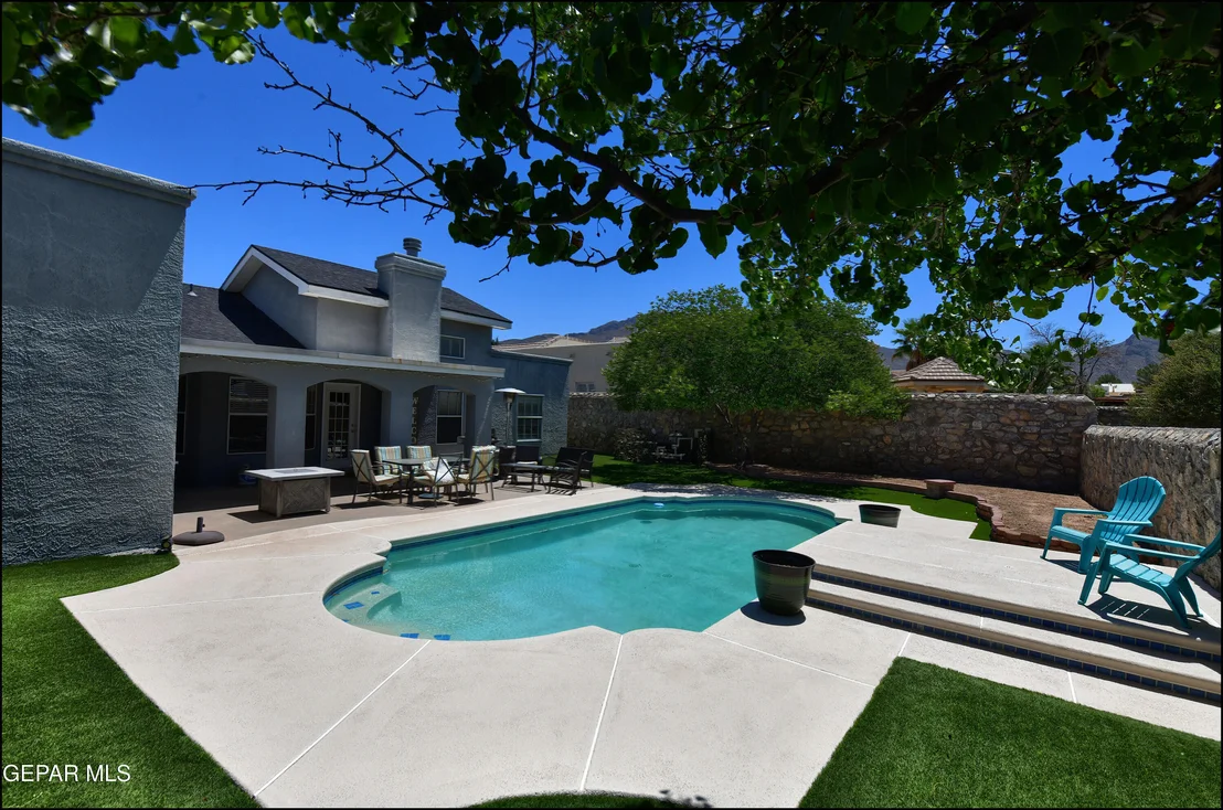 Photo of 6516 Isla del Rey Drive