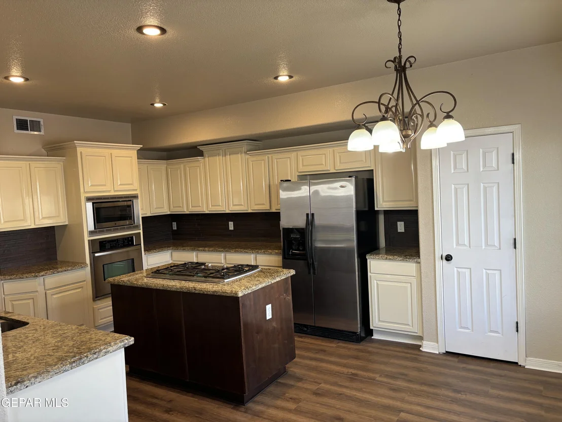 Photo of 801 SOUTHWICK Drive
