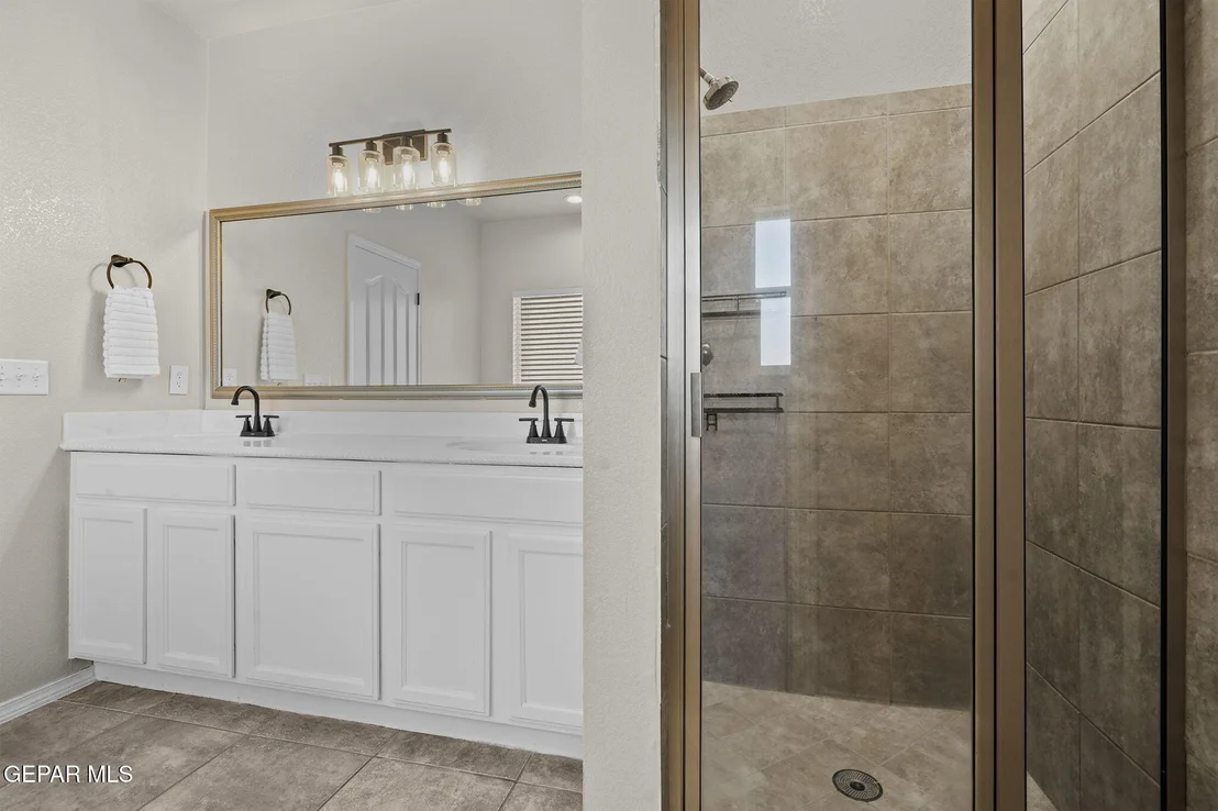 Photo of 5813 REDSTONE RIM Drive