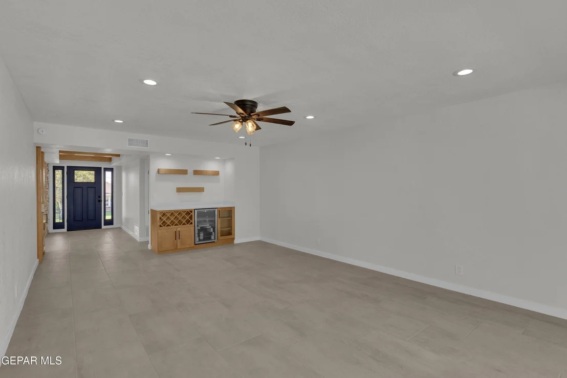Photo of 4004 Flamingo Drive