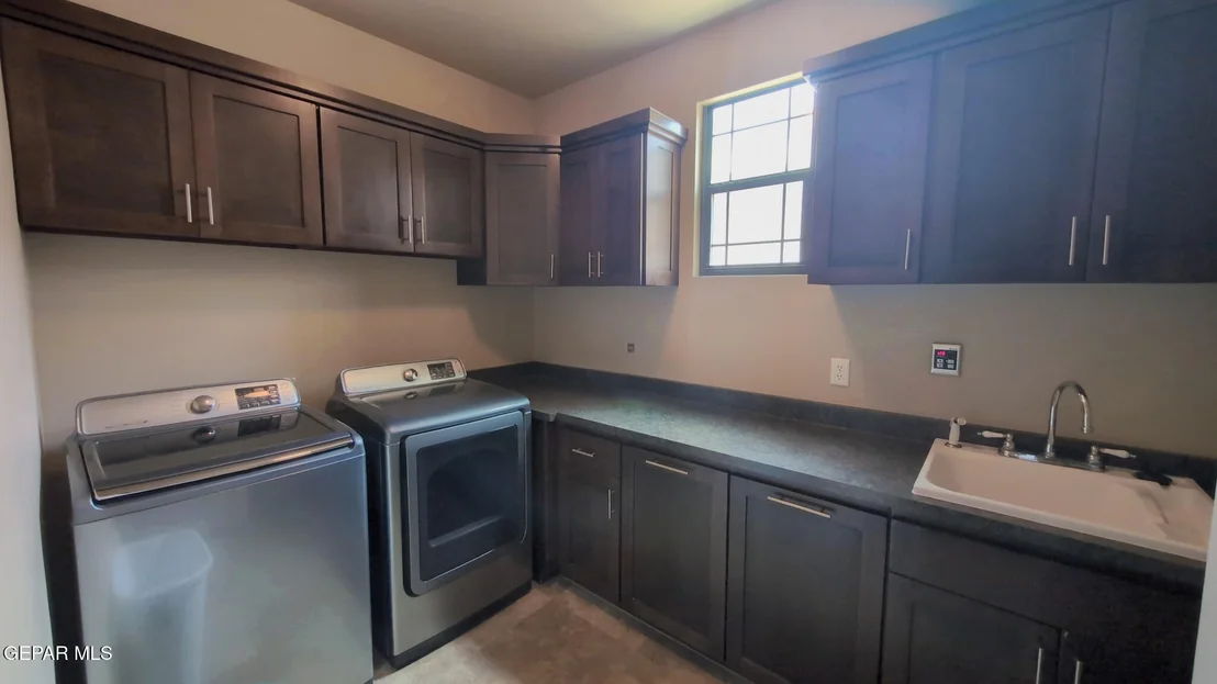 Photo of 14200 RAINBOW POINT Drive