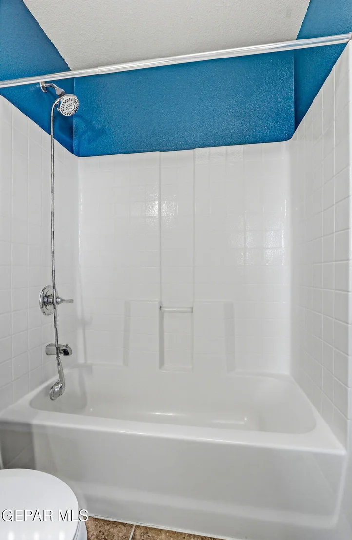 Photo of 14204 OTTER POINT Court