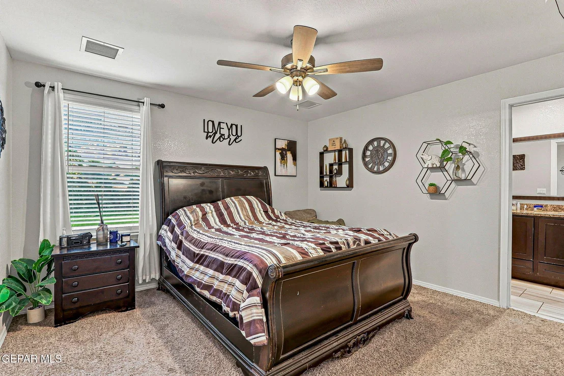 Photo of 433 TWILIGHT Drive