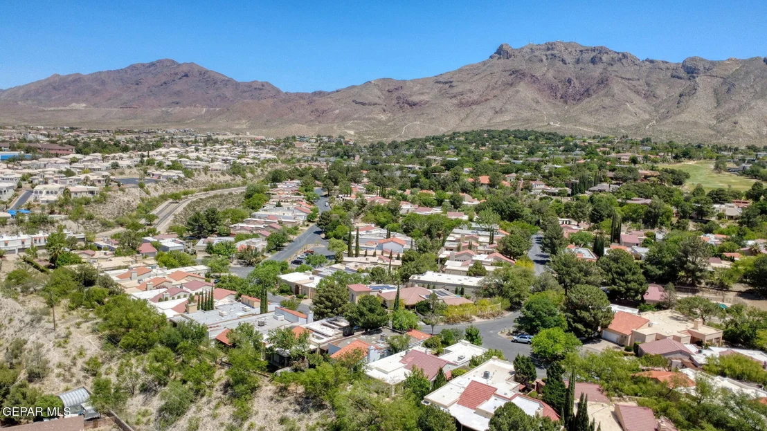 Photo of 1057 LOS JARDINES Circle