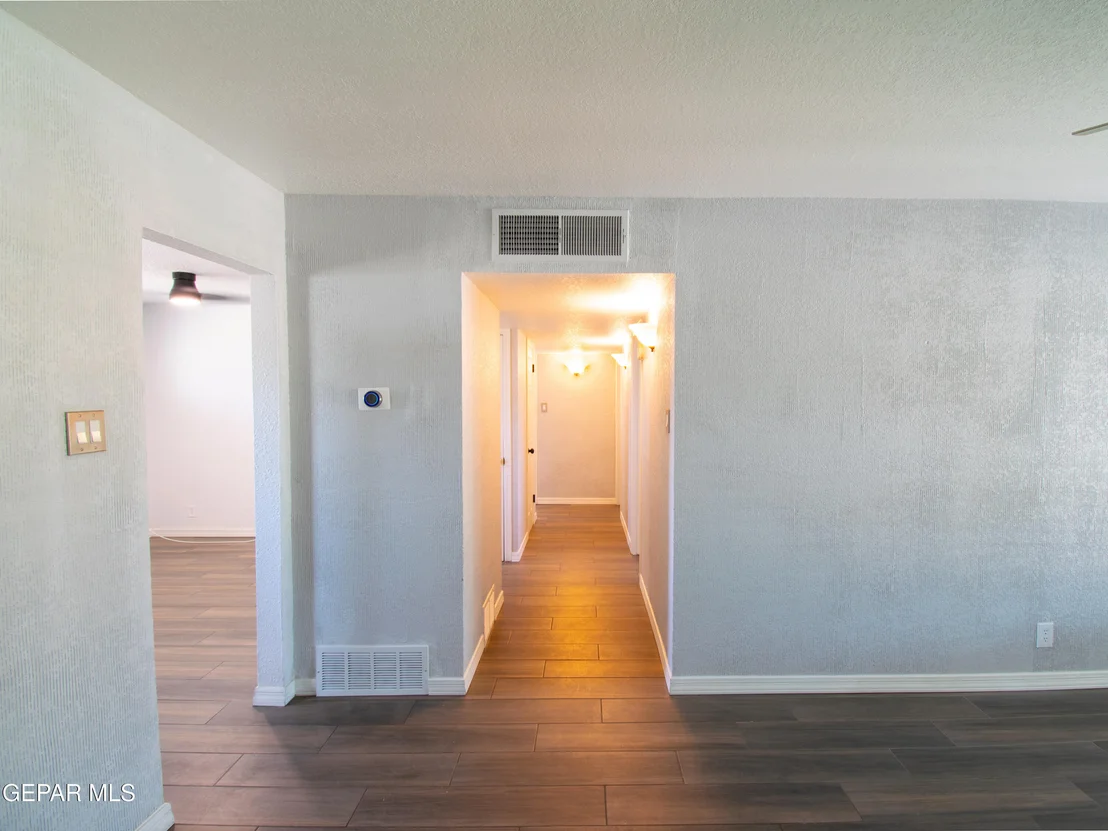 Photo of 416 ENCINO Drive