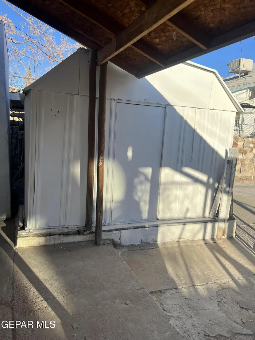 Photo of 507 E CLIFF Drive