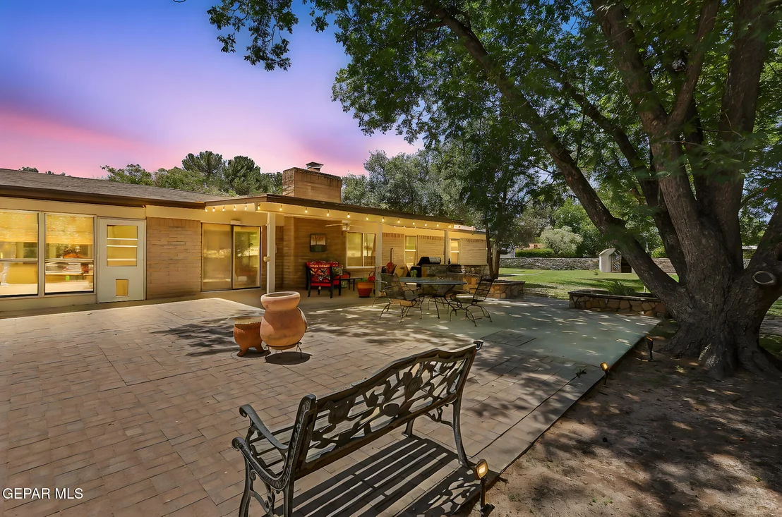 Photo of 713 LIVE OAK Drive