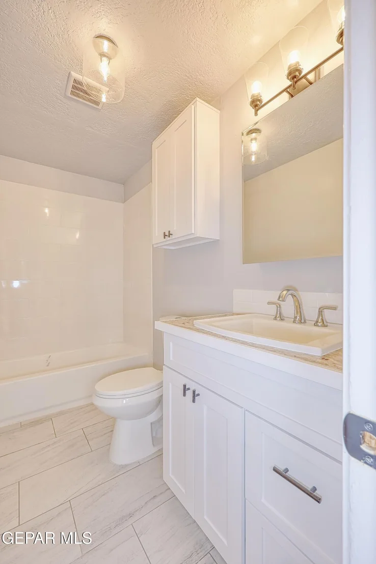 Photo of 533 Montecito Road