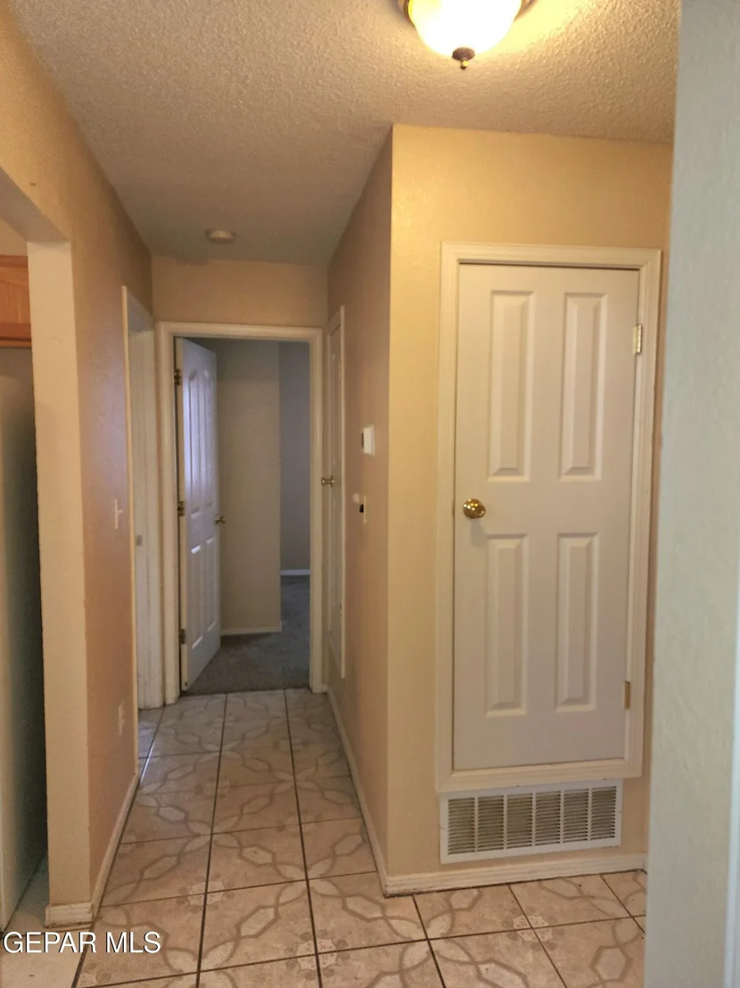 Photo of 6241 Kings Bridge Drive