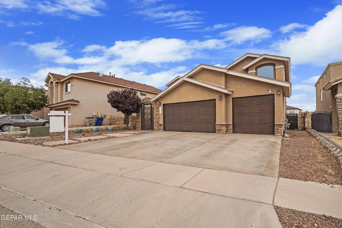 Photo of 5017 MOON RANCH Lane