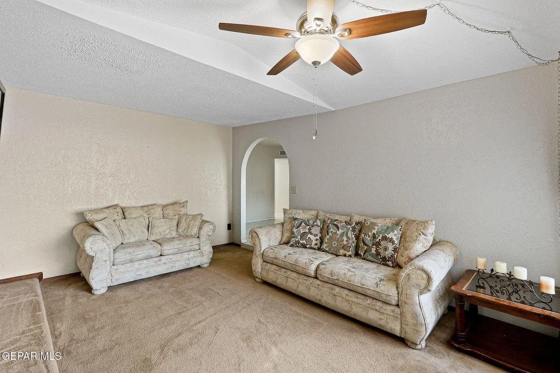 Photo of 233 MANUEL Drive
