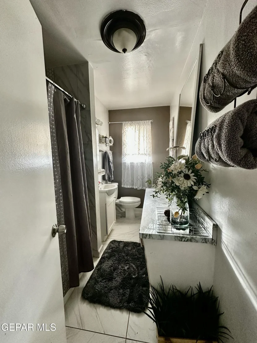 Photo of 2629 Prestwick Road