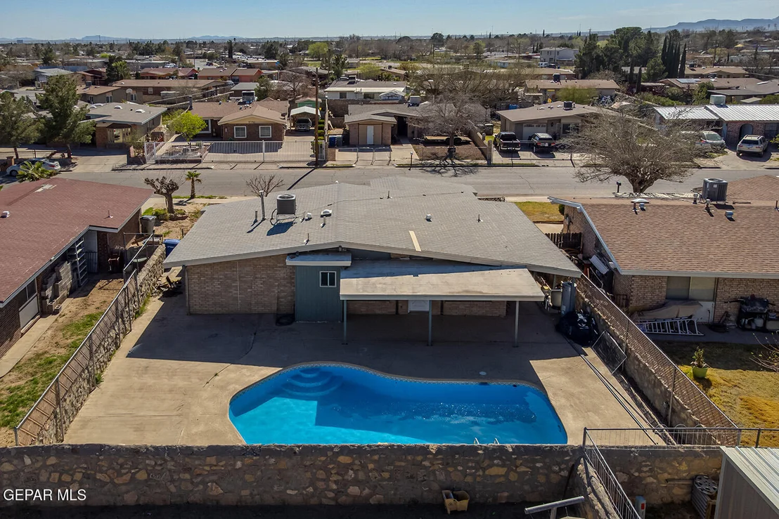 Photo of 8747 PLAINS Drive