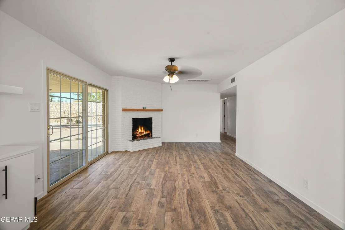 Photo of 4401 BUCKINGHAM Drive
