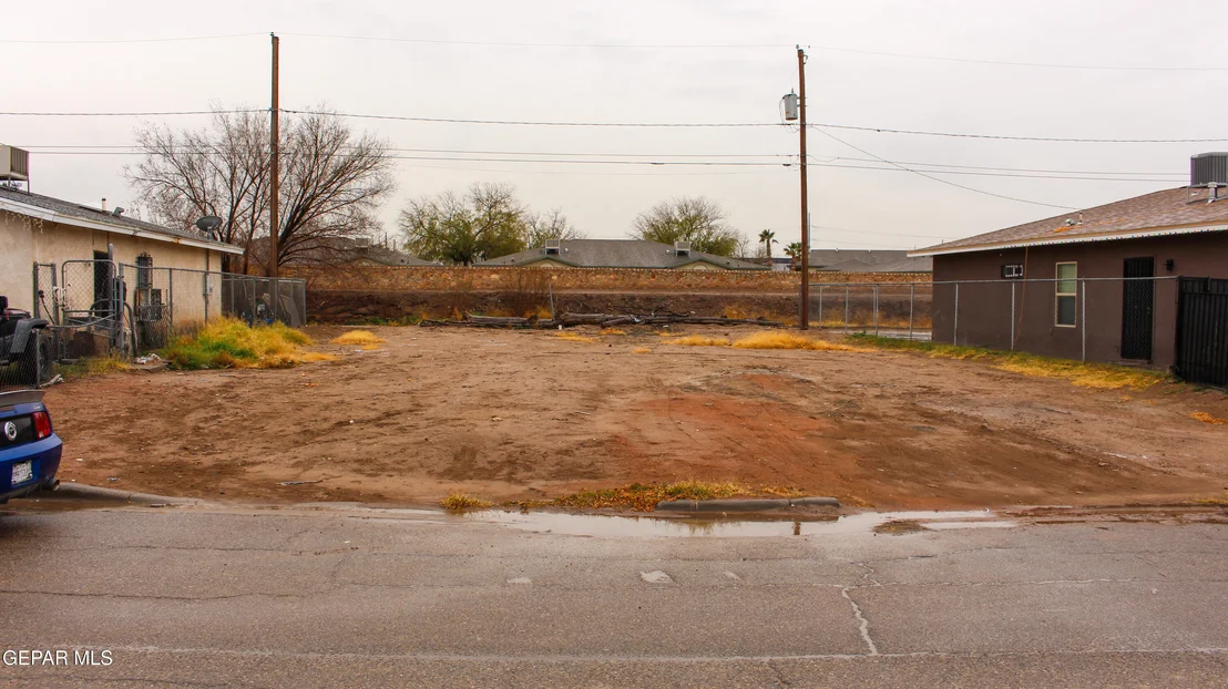 Photo of 8524 VICTOR Lane