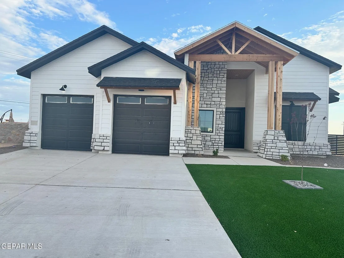 Photo of 941 NAYLAND Place