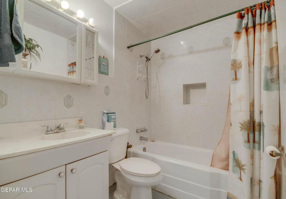 Photo of 3605 TYLER Avenue