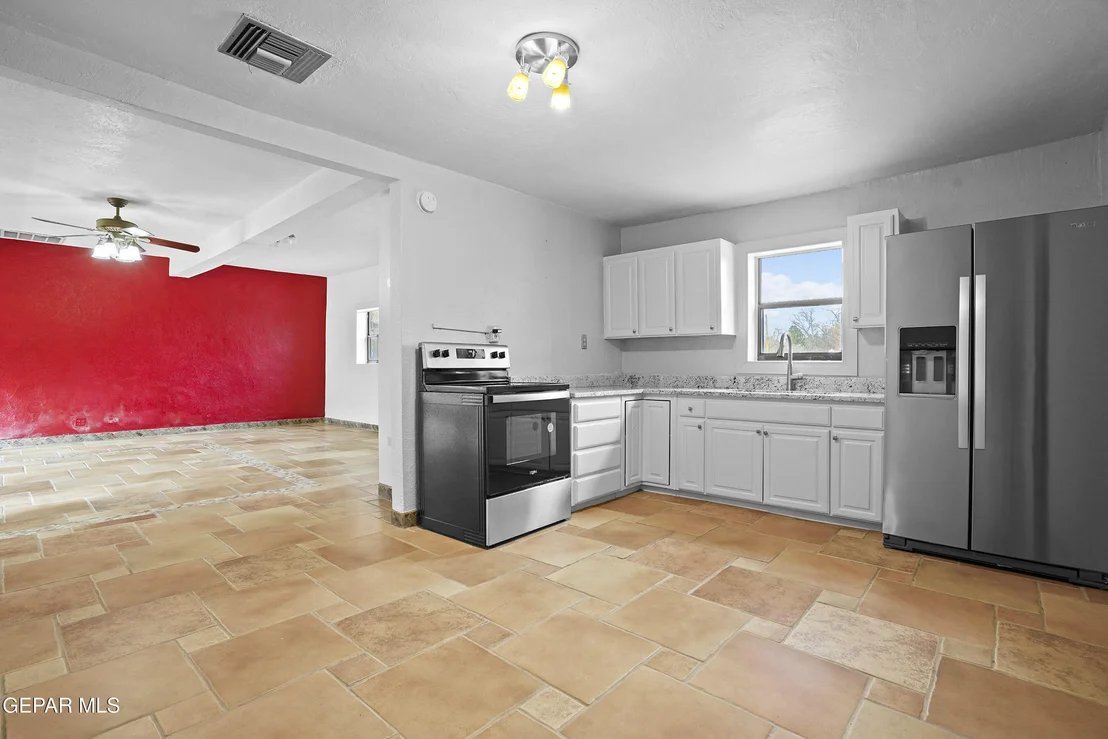 Photo of 200 W Sunset Road