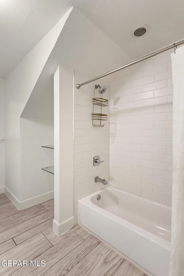 Photo of 5010 COLUMBINE Street
