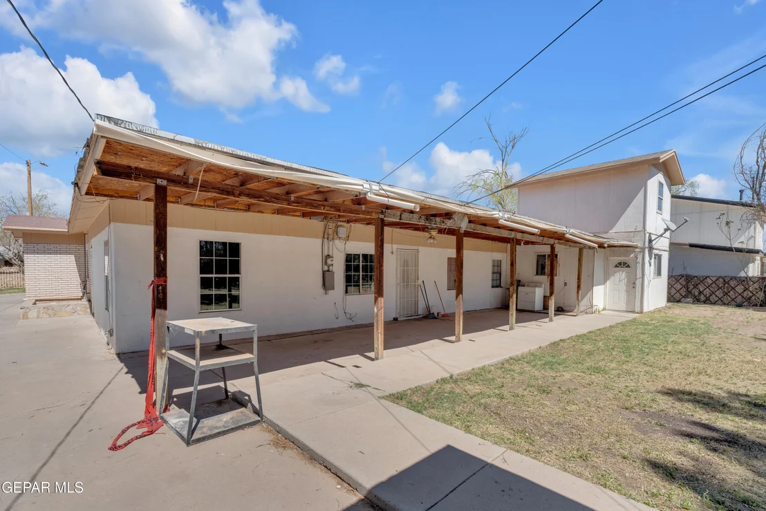 Photo of 240 PRINCETON Way