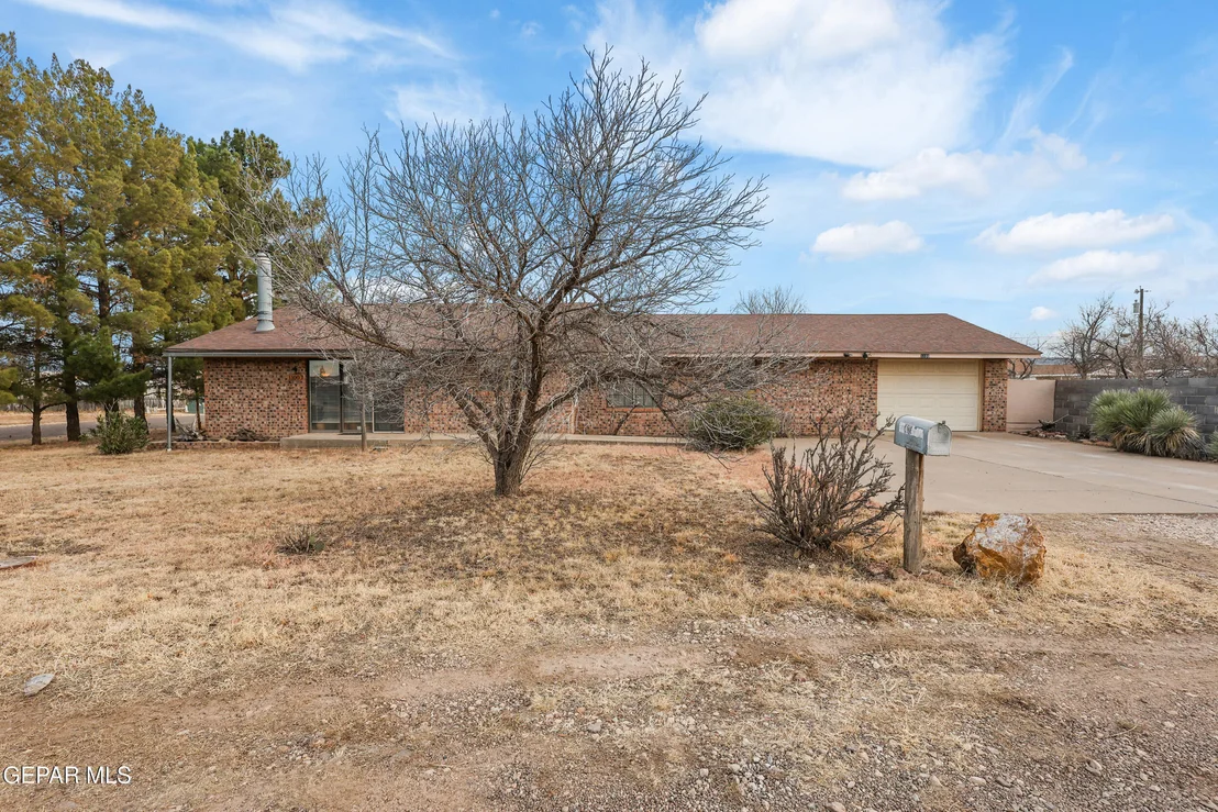 Photo of 1100 W FORT DAVIS Avenue