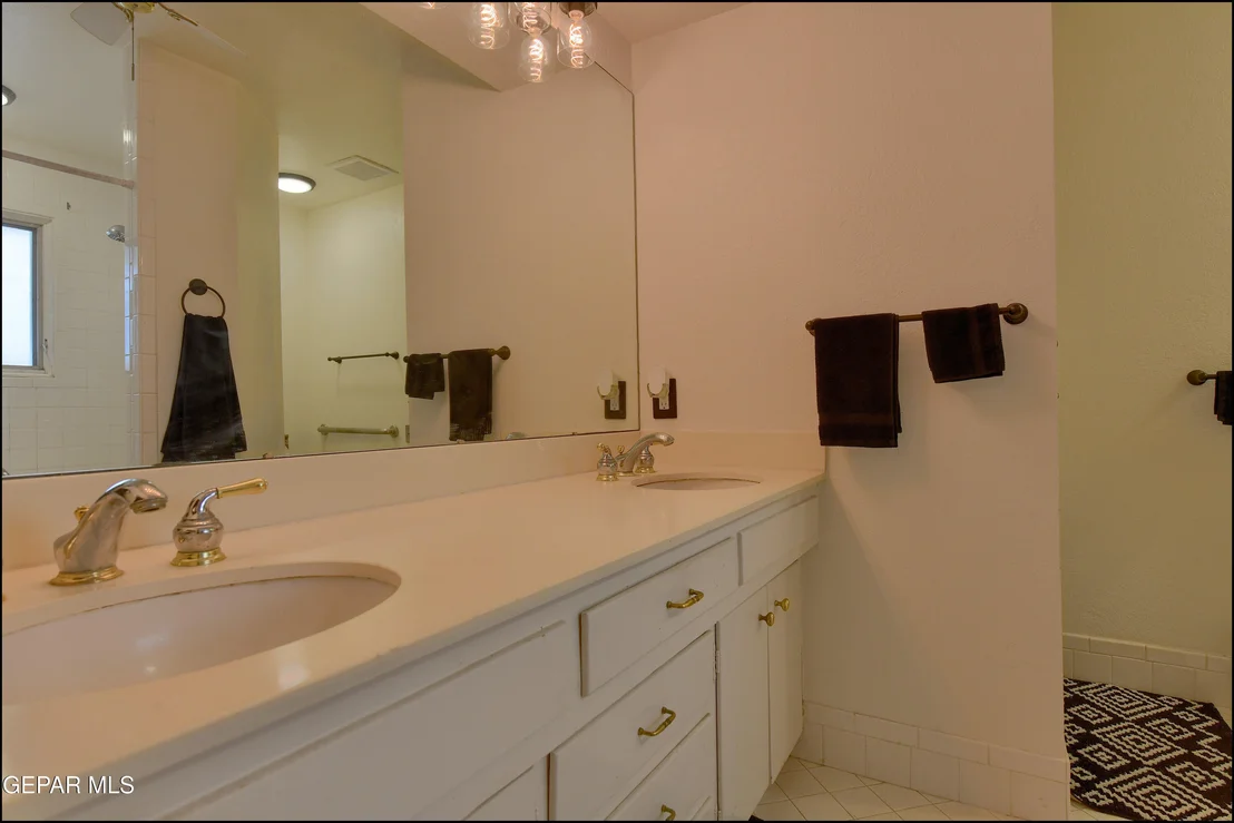 Photo of 411 CROWN POINT Drive