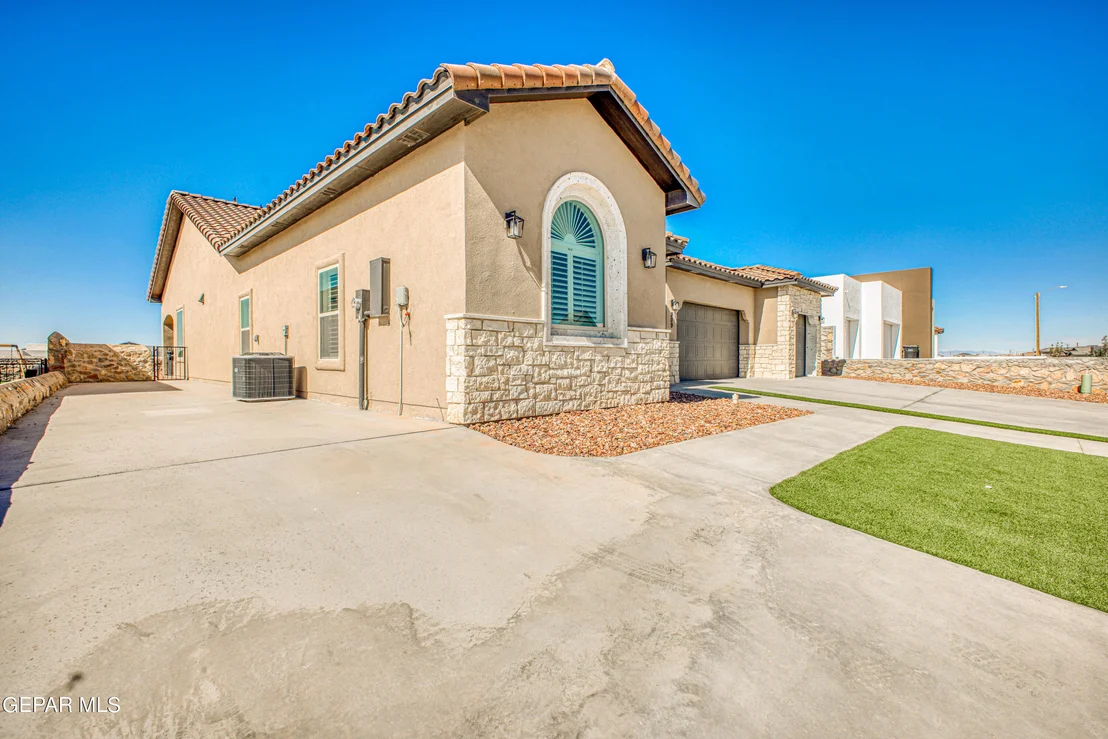 Photo of 309 Blue Valley