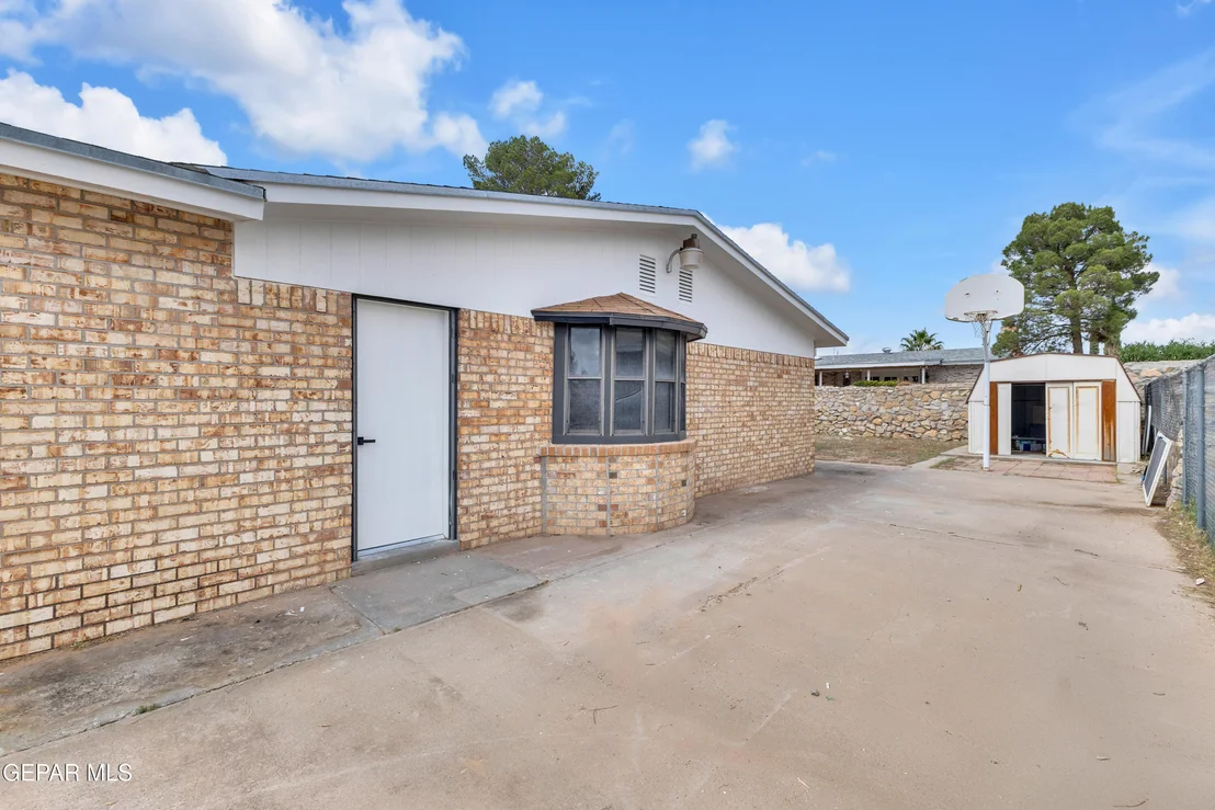 Photo of 10709 miller barber Drive