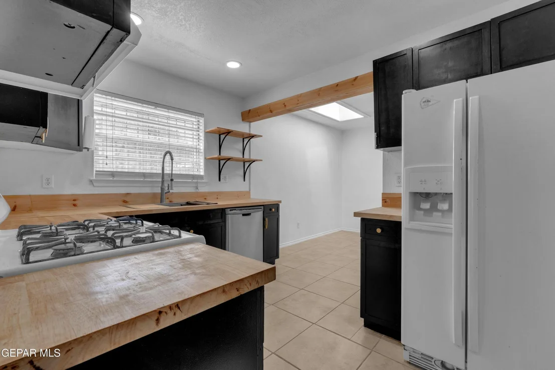 Photo of 10401 Aphrodite Drive