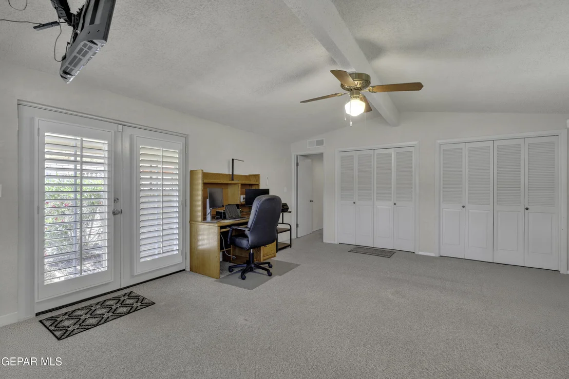 Photo of 801 MONTCLAIR Drive