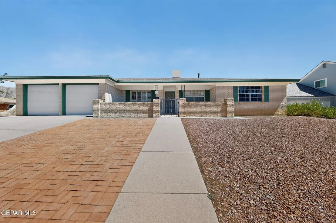 Photo of 6747 FIESTA Drive