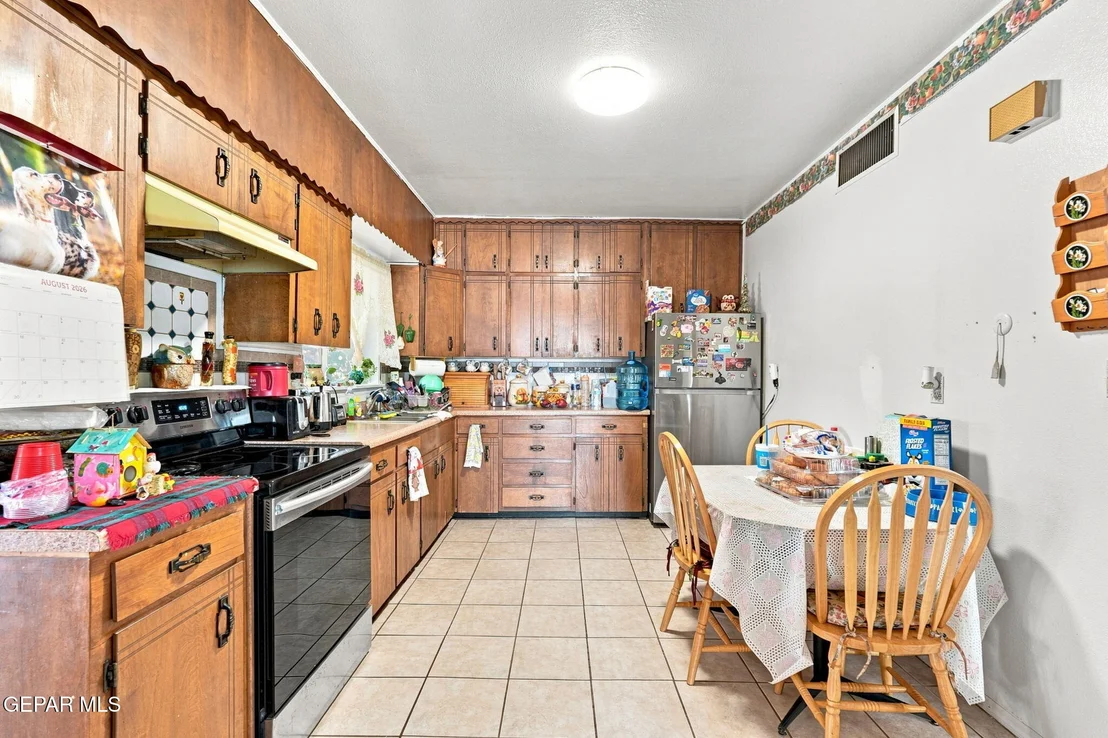 Photo of 8109 Doniphan Drive