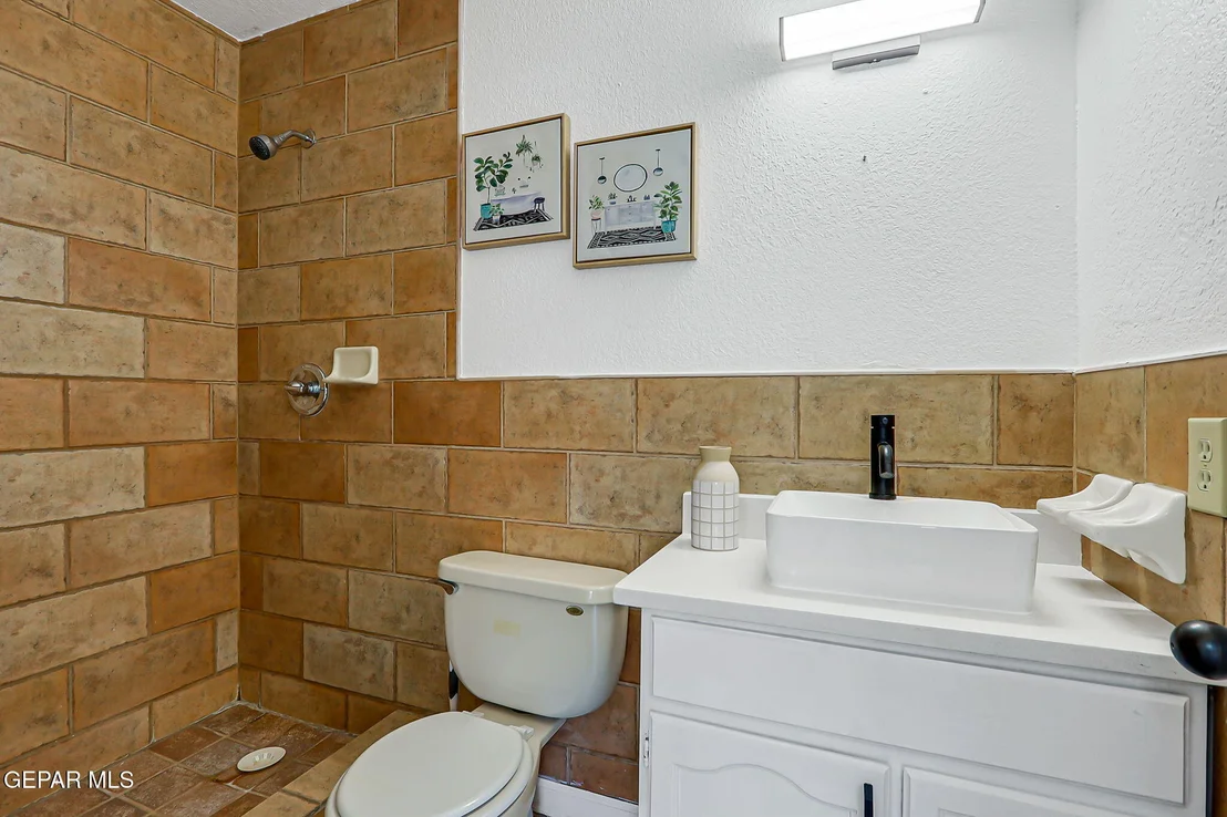 Photo of 9281 NOTTINGHAM Drive