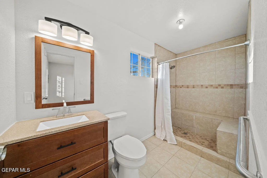 Photo of 220 PYRITE Drive