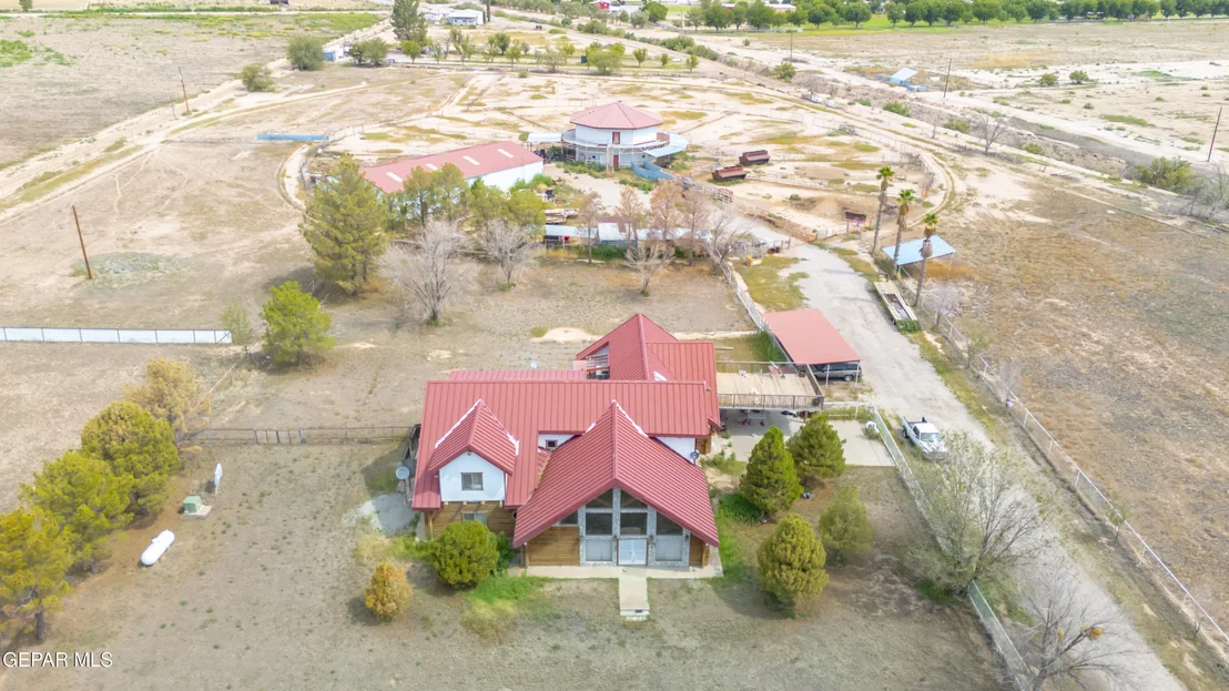 Photo of 1100 S VINTON Road