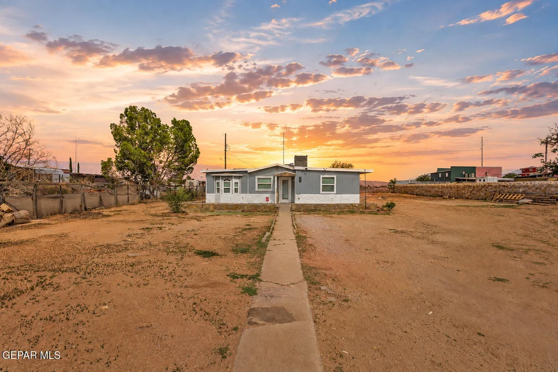 Photo of 3550 VANDERVEER Drive