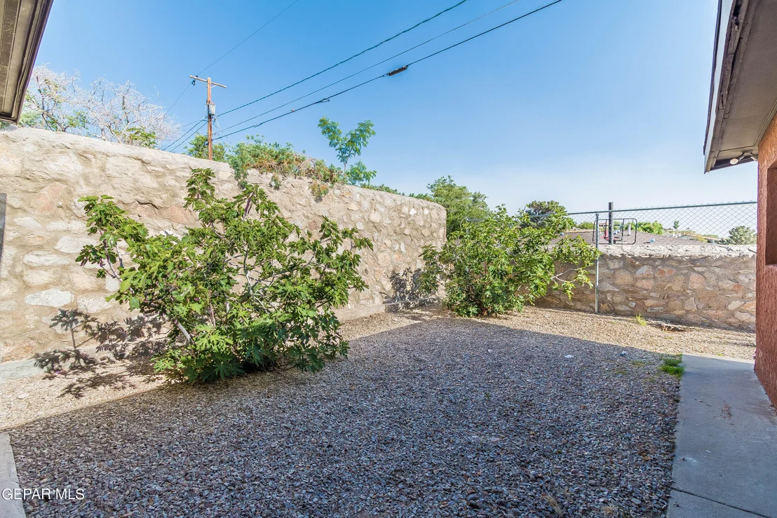 Photo of 5716 OAK CLIFF Drive