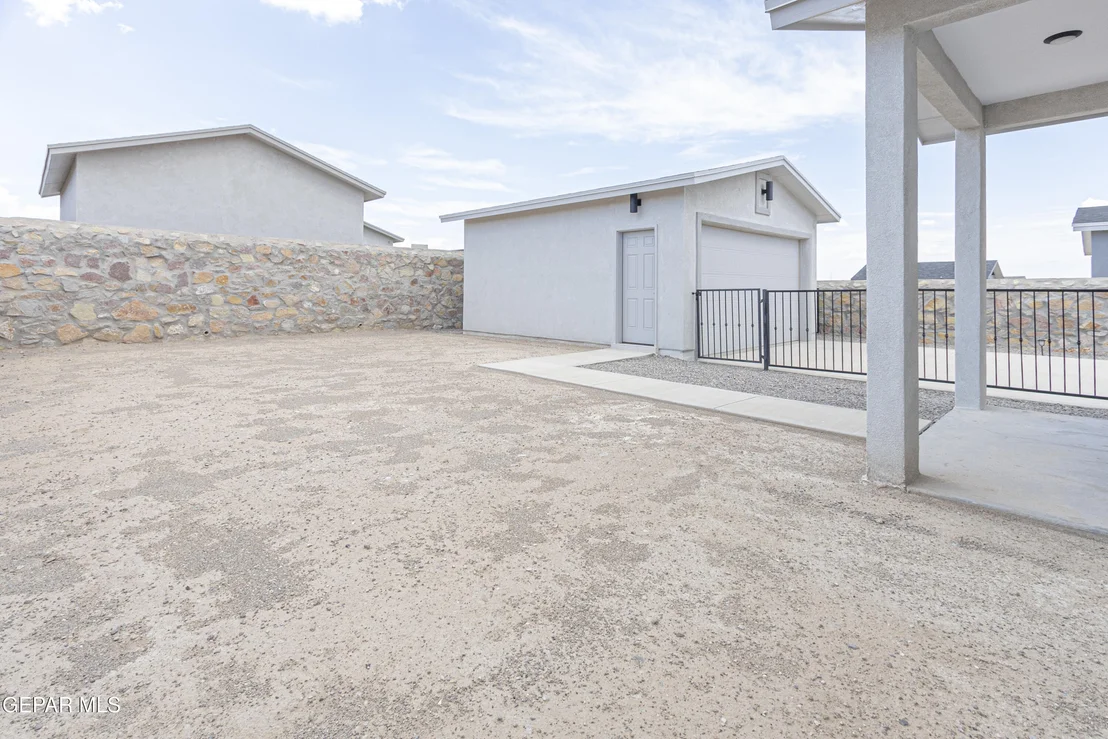 Photo of 546 Spanish Oak Drive