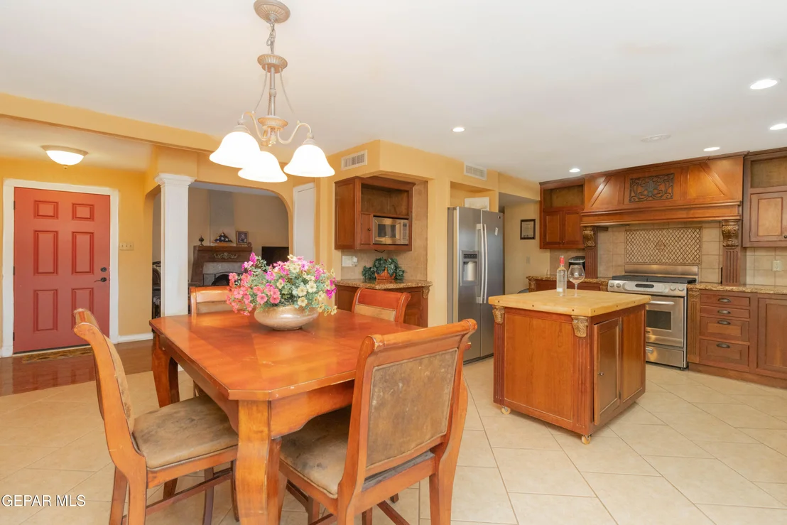 Photo of 717 FRONTERA Road
